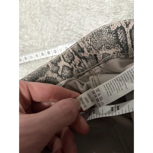 SPANX Animal Print Jean-ish Ankle Leggings Taupe Snakeskin Women Medium 20018R - Picture 7 of 9